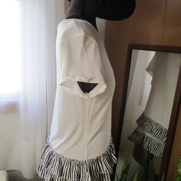 Scripted White Short Sleeve Top with Black and White Striped Tiered Hem  Size S - Picture 7 of 13